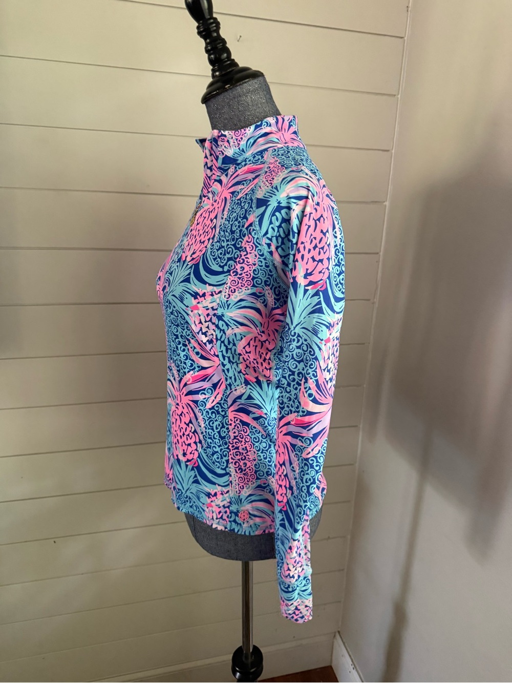 LILLY PULITZER Luxletic Marion Pullover in Borealis Blue Tropic XS - Picture 7 of 10